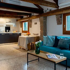 Hideaway Biennale Venedig